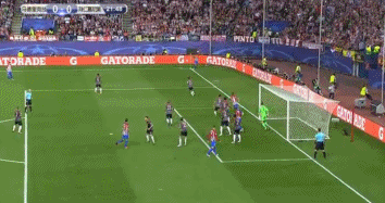 托雷斯半场3失必杀 欧冠17场仅斩获1球