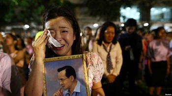 泰国国王去世，国家政局恐陷入长期动荡