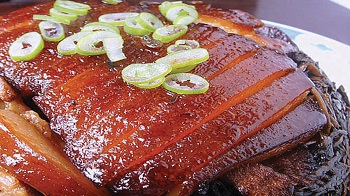 湖南人在家请客学做菜：梅菜扣肉