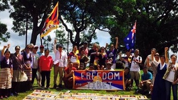 【组图】藏青会在印度中国使馆外抗议习近平访印