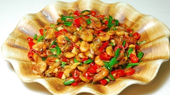 湖南人在家请客学做菜：小炒河虾