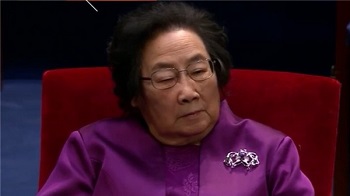 屠呦呦事件揭露了中国专家的腐败无耻与独裁