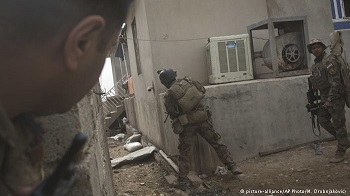 IS欲将上万平民当人肉盾牌?!