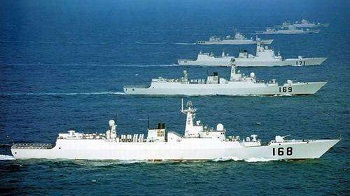 中国海军在友好访问的同时进行远航训练