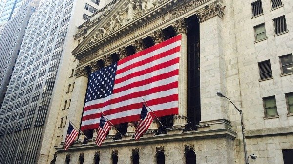 美国证交会开始推出将中国公司摘牌的规定