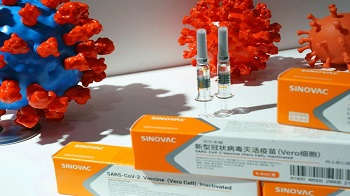 接種中國疫苗國家疫情復燃 效力受質疑