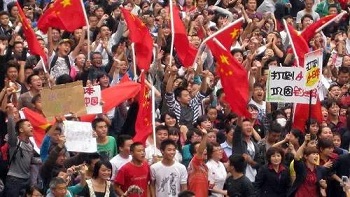 中國被民粹情緒控制 外宣內宣化
