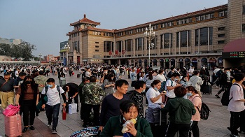 为什么全世界只有中国还在坚持病毒清零政策？