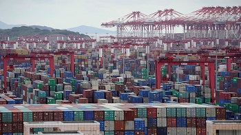 上海封城冲击全球供应链 恐影响圣诞节商品生产