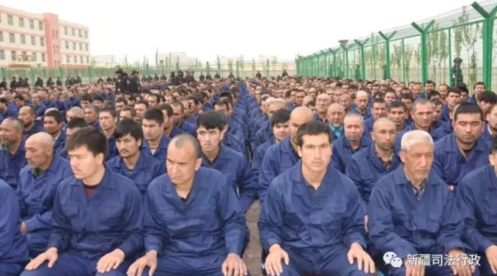 泄露的中国警方数据库显示近3万名维吾尔人被关押在新疆