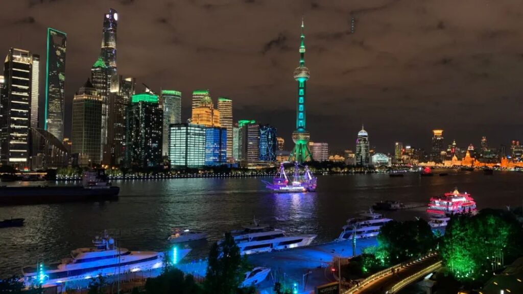 李承鹏：理想爆雷时，请记住湖边一件美好的事