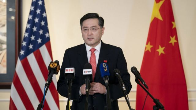 中国驻美大使秦刚出任外长， 其低调与柔软身段惹关注