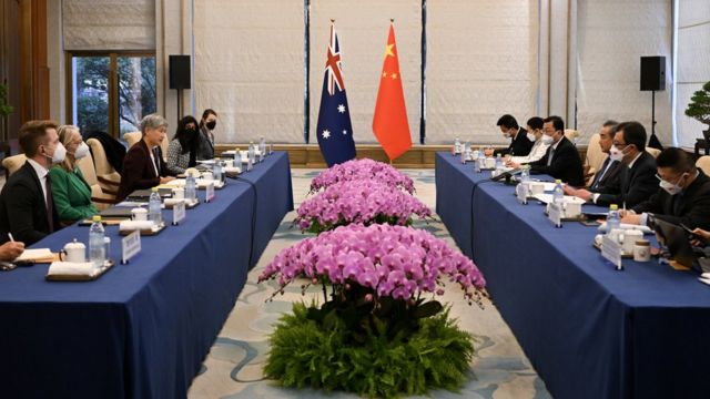 澳洲外长抵达北京 将与王毅举行会谈