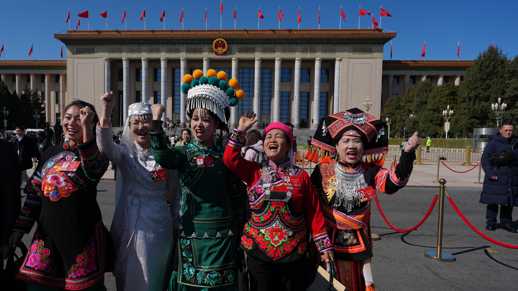 中国通过《民族团结进步促进法》，被批剝削少数民族权利