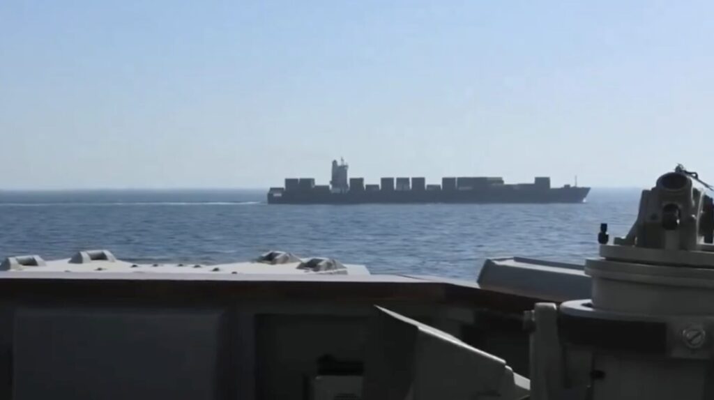 美軍在亞洲海域攔截3艘伊朗油輪　引導改變航向